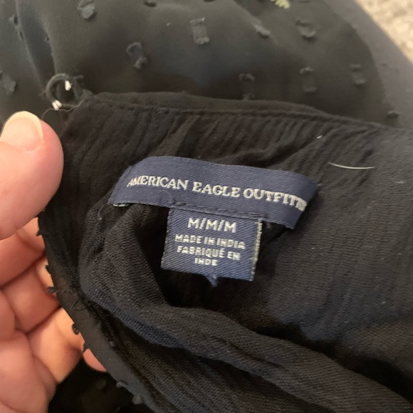 American Eagle Flowy black Floral Blouse - Picture 6 of 6